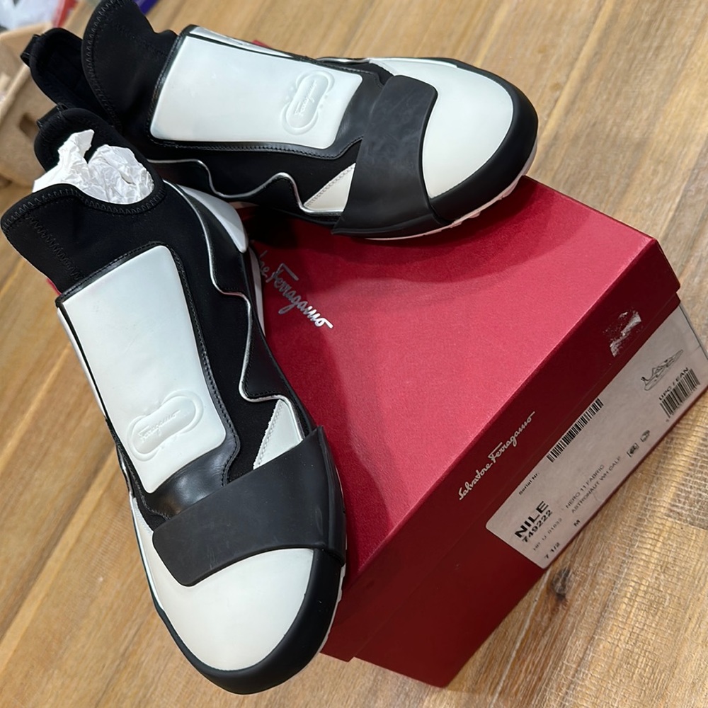 Salvatore Ferragamo “nile” sneakers 7.5 men 40.5 women